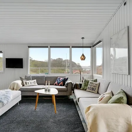 3 Bedroom Lovely In 度假居 *