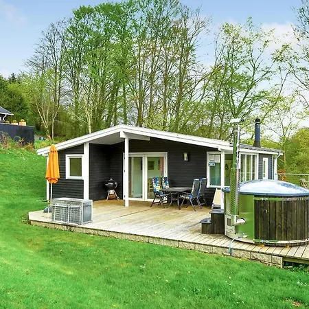 3 Bedroom Lovely In 科灵