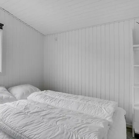 3 Bedroom Lovely In * 科灵